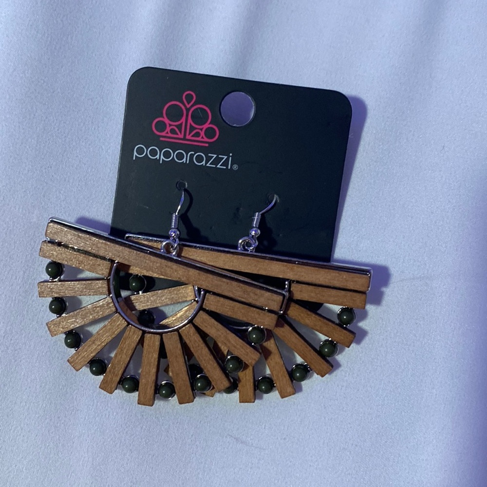 Paparazzi earrings